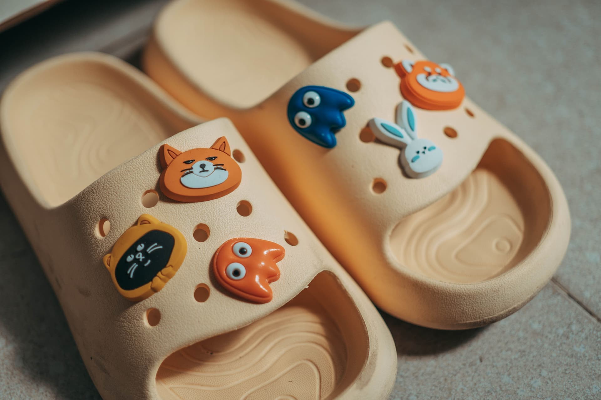 A thick-soled recovery foam clog